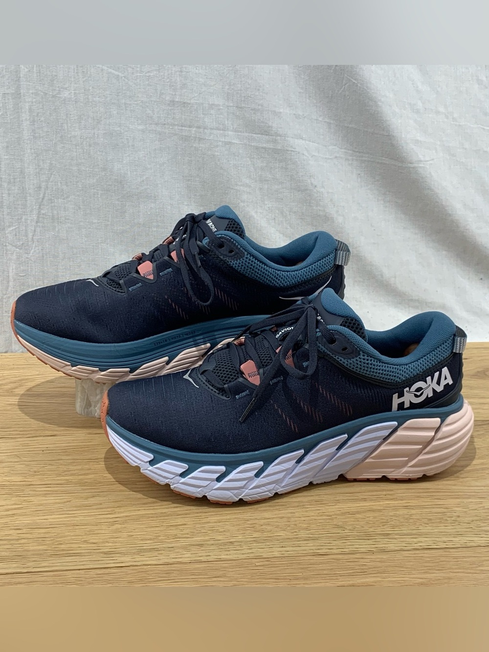 Hoka One One W Gaviota 3 Women’s Size 10.5 D (WIDE) Blue Pink Running Shoes